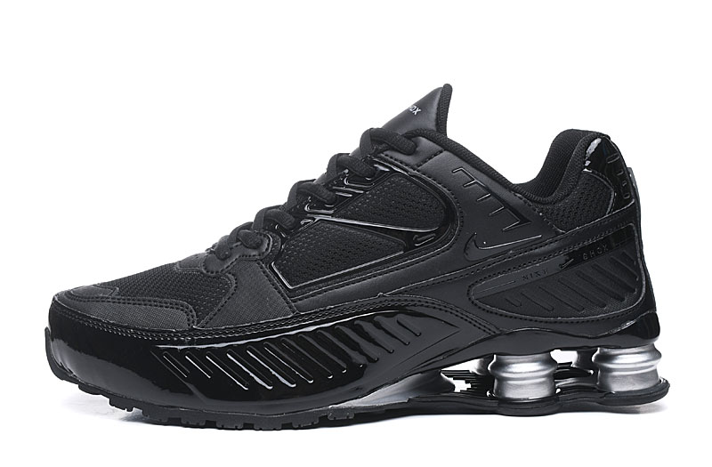 Stylish Nike Shox R4 Black Silver